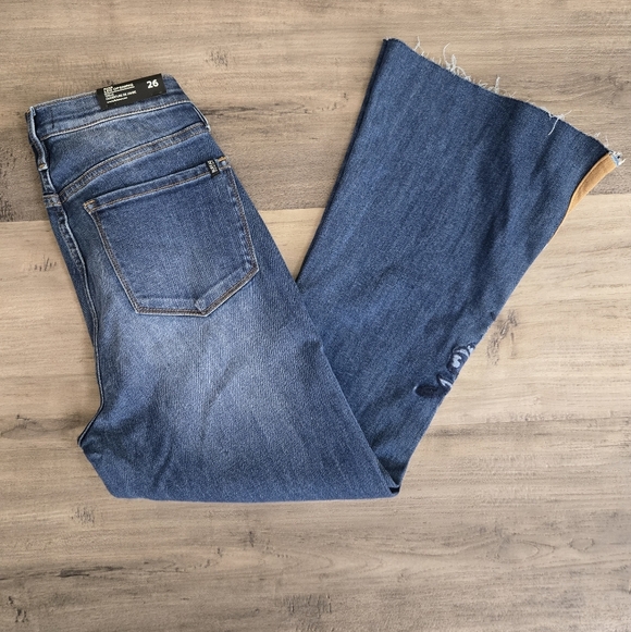 NWT - Buffalo David Bitton High Rise Leg Opening Embroidered Jeans 26 - Picture 10 of 15